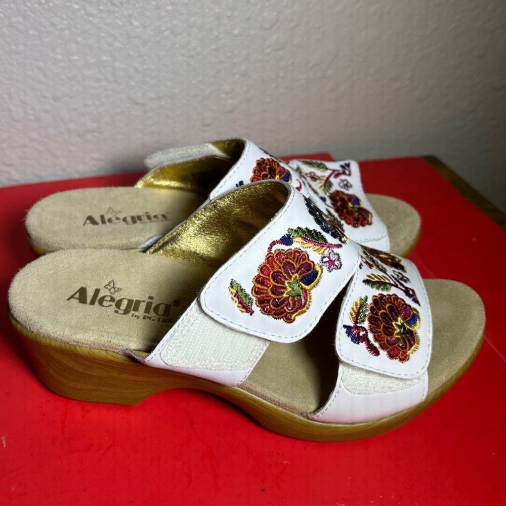Alegria Women's Linn Leather Sandal White Embroidered Flowers US 8-8.5 NWOT